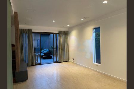 Casa à venda com 4 quartos, 500m² em Jardim Cordeiro, São Paulo