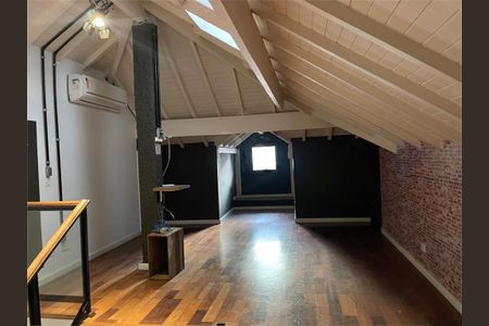 Casa à venda com 4 quartos, 500m² em Jardim Cordeiro, São Paulo
