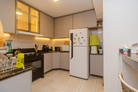 Casa de condomínio à venda com 197m², 3 quartos e 2 vagas Casa de condomínio à venda com 197m², 3 quartos e 2 vagasCozinha