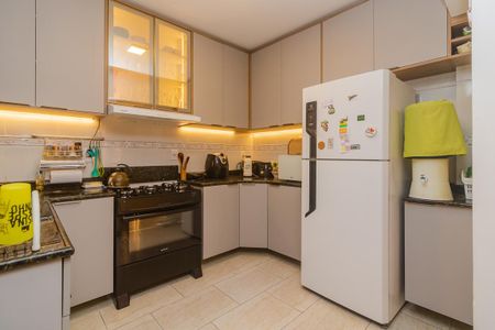 Casa de condomínio à venda com 197m², 3 quartos e 2 vagas Casa de condomínio à venda com 197m², 3 quartos e 2 vagasCozinha