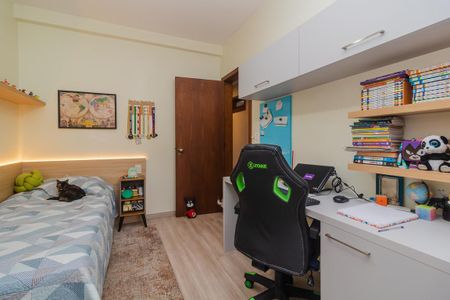 Casa de condomínio à venda com 197m², 3 quartos e 2 vagas Casa de condomínio à venda com 197m², 3 quartos e 2 vagasQuarto