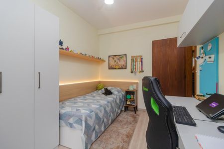 Casa de condomínio à venda com 197m², 3 quartos e 2 vagas Casa de condomínio à venda com 197m², 3 quartos e 2 vagasQuarto