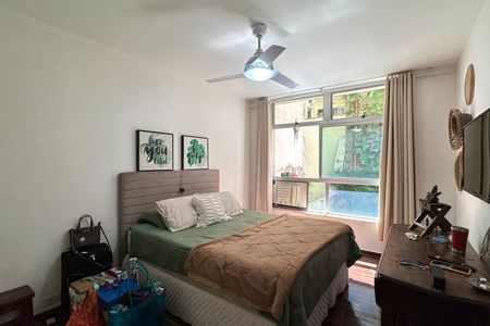 Apartamento à venda com 180m², 3 quartos e 1 vaga Apartamento à venda com 180m², 3 quartos e 1 vagaSuíte