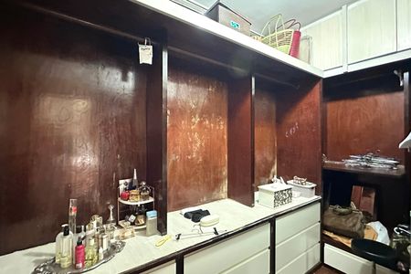 Apartamento à venda com 180m², 3 quartos e 1 vaga Apartamento à venda com 180m², 3 quartos e 1 vagaSuíte