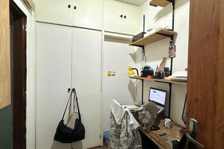 Apartamento à venda com 180m², 3 quartos e 1 vaga Apartamento à venda com 180m², 3 quartos e 1 vagaQuarto de Serviço