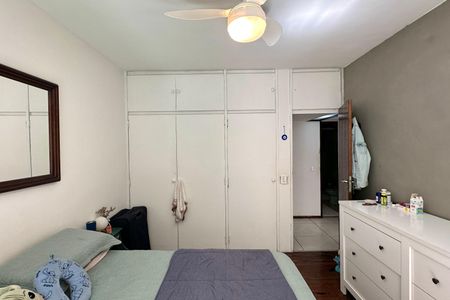 Apartamento à venda com 180m², 3 quartos e 1 vaga Apartamento à venda com 180m², 3 quartos e 1 vagaQuarto 01