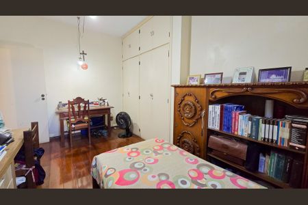 Apartamento à venda com 135m², 4 quartos e 2 vagas Apartamento à venda com 135m², 4 quartos e 2 vagasQuarto 3