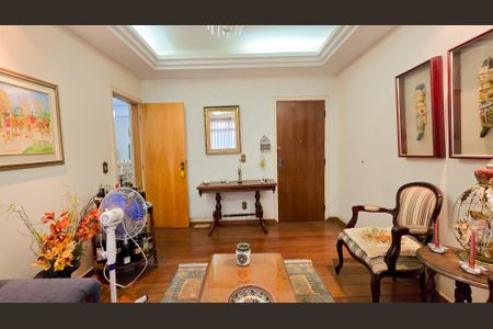 Apartamento à venda com 135m², 4 quartos e 2 vagas Apartamento à venda com 135m², 4 quartos e 2 vagasSala