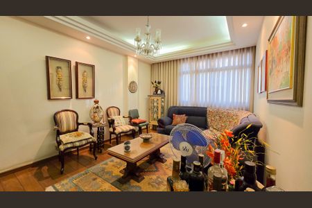 Apartamento à venda com 135m², 4 quartos e 2 vagasSala