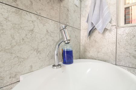 Casa à venda com 150m², 3 quartos e 2 vagas Casa à venda com 150m², 3 quartos e 2 vagasBanheiro Social