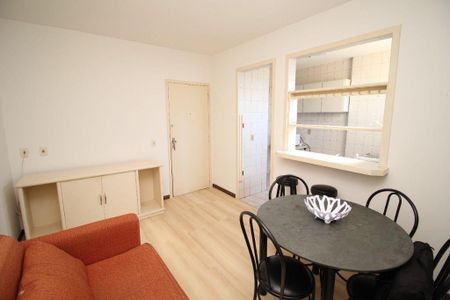 Sala de apartamento à venda com 1 quarto, 45m² em Santo Agostinho, Belo Horizonte