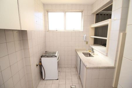 Cozinha de apartamento à venda com 1 quarto, 45m² em Santo Agostinho, Belo Horizonte