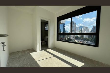 Apartamento à venda com 3 quartos, 175m² em Vila Nova Conceição, São Paulo