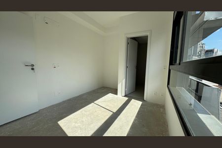 Apartamento à venda com 3 quartos, 175m² em Vila Nova Conceição, São Paulo