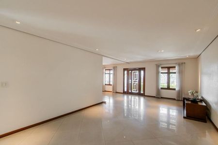 Casa à venda com 4 quartos, 330m² em Vila Paranagua, São Paulo