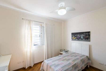 Casa à venda com 4 quartos, 330m² em Vila Paranagua, São Paulo