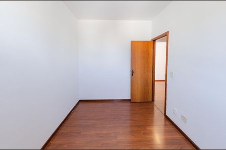 Quarto de apartamento para alugar com 2 quartos, 70m² em Buritis, Belo Horizonte