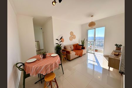 Sala de apartamento para alugar com 2 quartos, 69m² em Retiro, Jundiaí