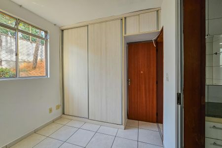 Apartamento à venda com 80m², 3 quartos e 1 vaga Apartamento à venda com 80m², 3 quartos e 1 vagaSuíte