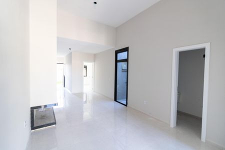 Sala de casa à venda com 2 quartos, 100m² em Hípica, Porto Alegre