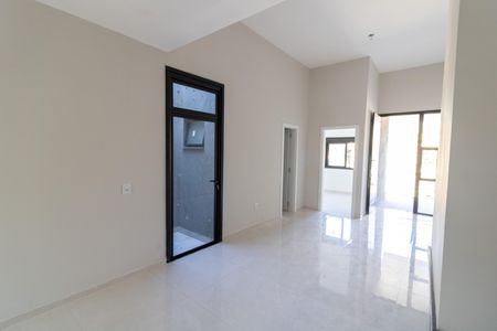 Sala de casa à venda com 2 quartos, 100m² em Hípica, Porto Alegre