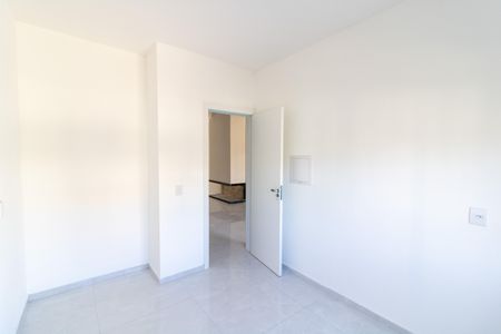 Casa à venda com 100m², 2 quartos e 2 vagas Casa à venda com 100m², 2 quartos e 2 vagasQuarto