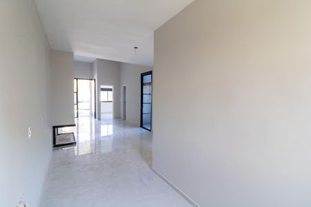 Casa à venda com 100m², 2 quartos e 2 vagas Casa à venda com 100m², 2 quartos e 2 vagasCozinha
