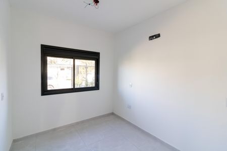 Casa à venda com 100m², 2 quartos e 2 vagas Casa à venda com 100m², 2 quartos e 2 vagasQuarto