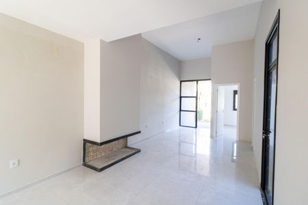 Sala de casa à venda com 2 quartos, 100m² em Hípica, Porto Alegre