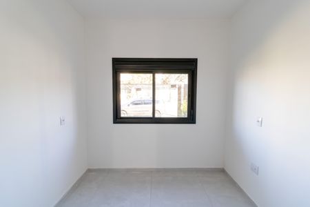 Casa à venda com 100m², 2 quartos e 2 vagas Casa à venda com 100m², 2 quartos e 2 vagasQuarto