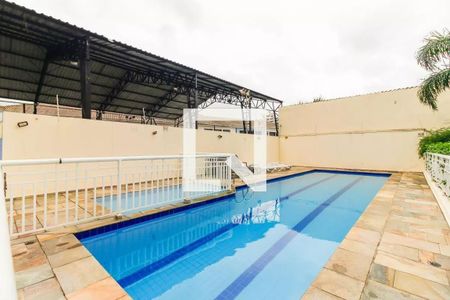 Apartamento à venda com 50m², 2 quartos e 1 vaga Apartamento à venda com 50m², 2 quartos e 1 vagaÁrea comum - Piscina