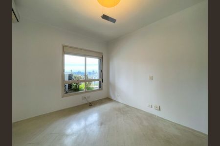 Foto 12 de apartamento à venda com 4 quartos, 250m² em Vila Suzana, São Paulo