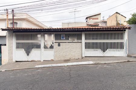 Casa para alugar com 80m², 3 quartos e 2 vagasFachada