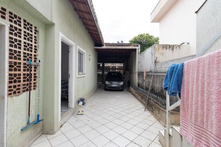 Casa para alugar com 80m², 3 quartos e 2 vagasQuintal