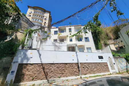 Apartamento para alugar com 55m², 2 quartos e sem vagaFachada