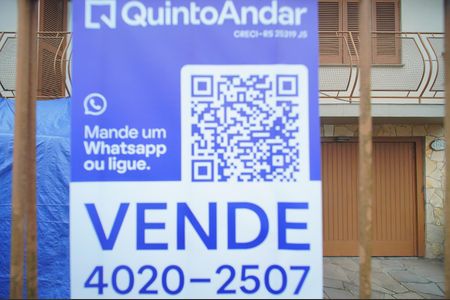 Casa à venda com 196m², 2 quartos e 2 vagasPlaca