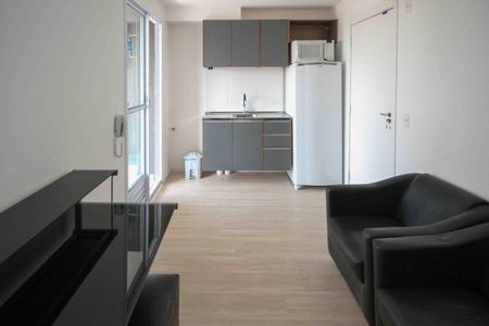 Sala e Cozinha de apartamento para alugar com 1 quarto, 30m² em Vila Santa Clara, São Paulo