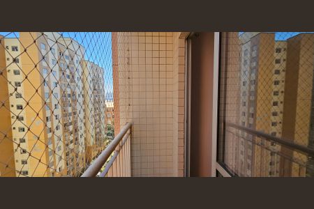 Varanda Sala de apartamento à venda com 3 quartos, 62m² em Cambuci, São Paulo
