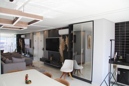 Apartamento à venda com 83m², 2 quartos e 2 vagasSala 