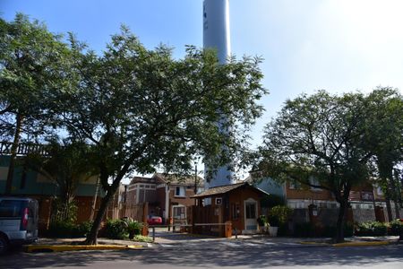 Casa de condomínio à venda com 84m², 3 quartos e 1 vagaFachada