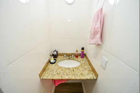 Casa de condomínio à venda com 84m², 3 quartos e 1 vagaBanheiro 2