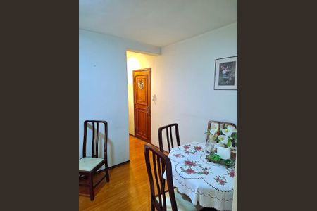 Apartamento à venda com 50m², 2 quartos e 1 vaga Apartamento à venda com 50m², 2 quartos e 1 vagaSala