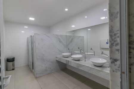 Casa de condomínio para alugar com 279m², 3 quartos e 2 vagas Casa de condomínio para alugar com 279m², 3 quartos e 2 vagasÁrea comum