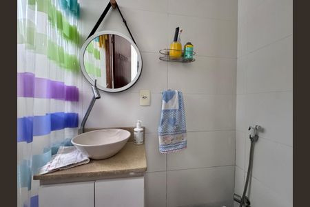 Casa de condomínio para alugar com 279m², 3 quartos e 2 vagas Casa de condomínio para alugar com 279m², 3 quartos e 2 vagasBanheiro de Serviço