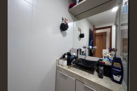 Casa de condomínio para alugar com 279m², 3 quartos e 2 vagas Casa de condomínio para alugar com 279m², 3 quartos e 2 vagasBanheiro da Suíte 1