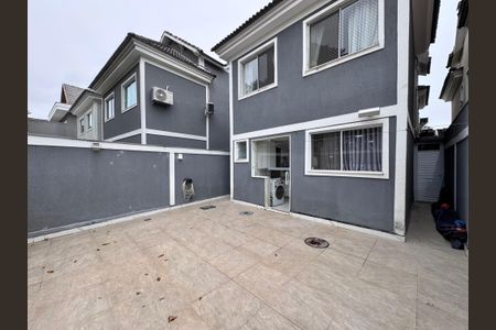 Casa de condomínio para alugar com 279m², 3 quartos e 2 vagas Casa de condomínio para alugar com 279m², 3 quartos e 2 vagasÁrea Externa