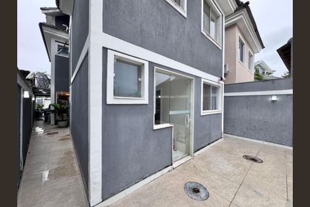 Casa de condomínio para alugar com 279m², 3 quartos e 2 vagas Casa de condomínio para alugar com 279m², 3 quartos e 2 vagasÁrea Externa