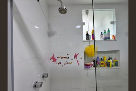 Casa de condomínio para alugar com 279m², 3 quartos e 2 vagas Casa de condomínio para alugar com 279m², 3 quartos e 2 vagasBanheiro 2 da Suíte 2