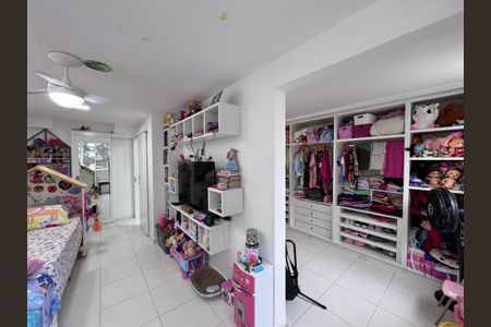 Casa de condomínio para alugar com 279m², 3 quartos e 2 vagas Casa de condomínio para alugar com 279m², 3 quartos e 2 vagasSuíte 2