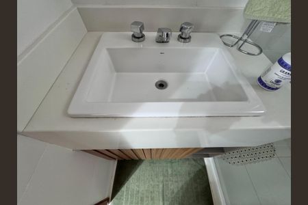 Casa de condomínio para alugar com 279m², 3 quartos e 2 vagas Casa de condomínio para alugar com 279m², 3 quartos e 2 vagasBanheiro Social